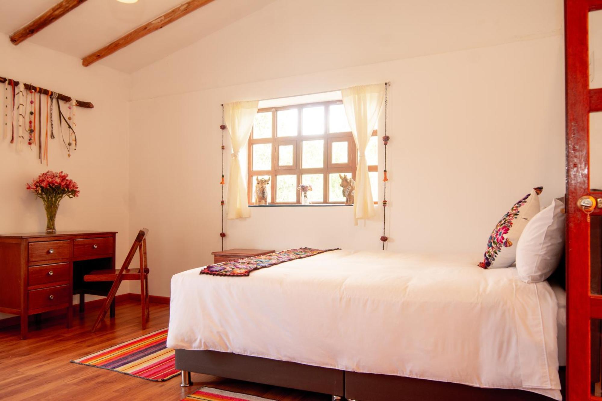Sacred Valley Mountain Lodge Урубамба Екстериор снимка